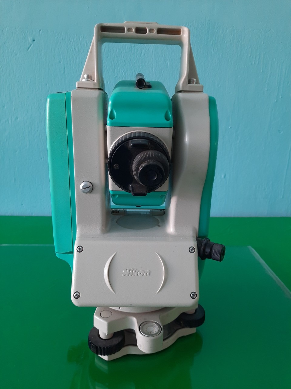 MÁY TOÀN ĐẠC ĐIỆN TỬ NIKON DTM 330 GIÁ THANH LÝ 