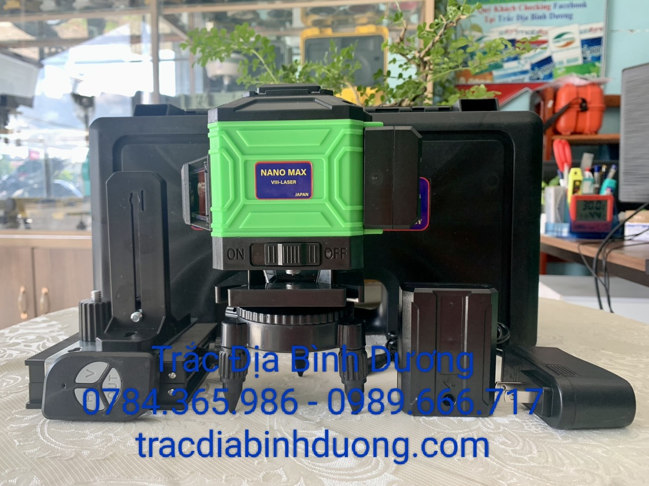 MÁY CÂN BẰNG LASER 8 TIA XANH NANO MAX