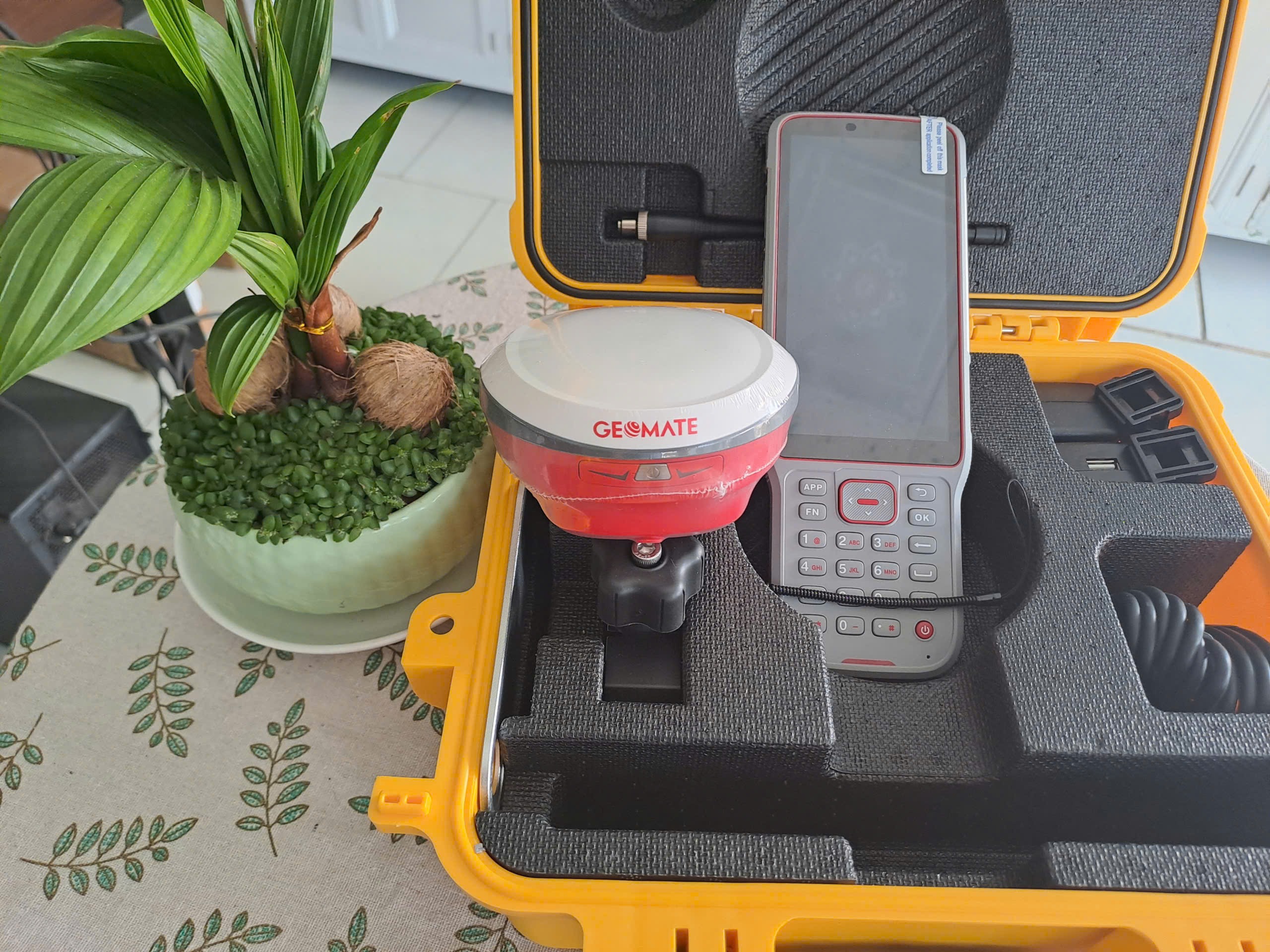 Máy định vị vệ tinh GNSS RTK GEOMATE SG20AR